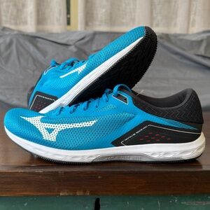 Mizuno Wave Sonic Sneakers